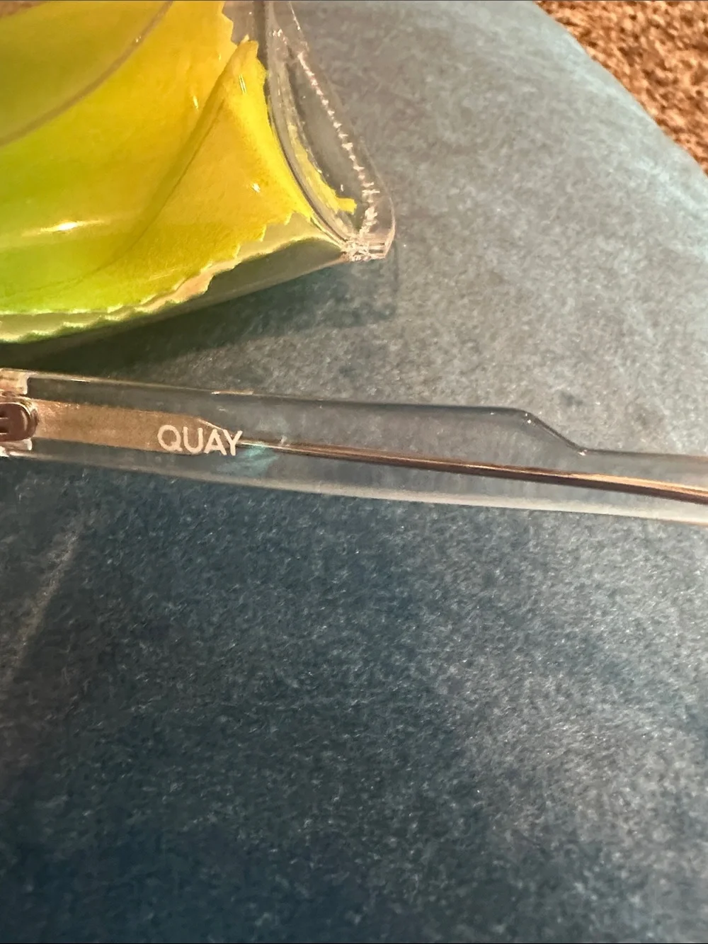 Quay Australia Clear Frame blue light Reading Glasses with  Case